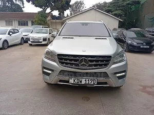 Mercedes-Benz GL-Class 2012 Silver
