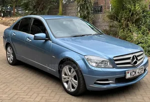 Mercedes-Benz C250 2010 Blue