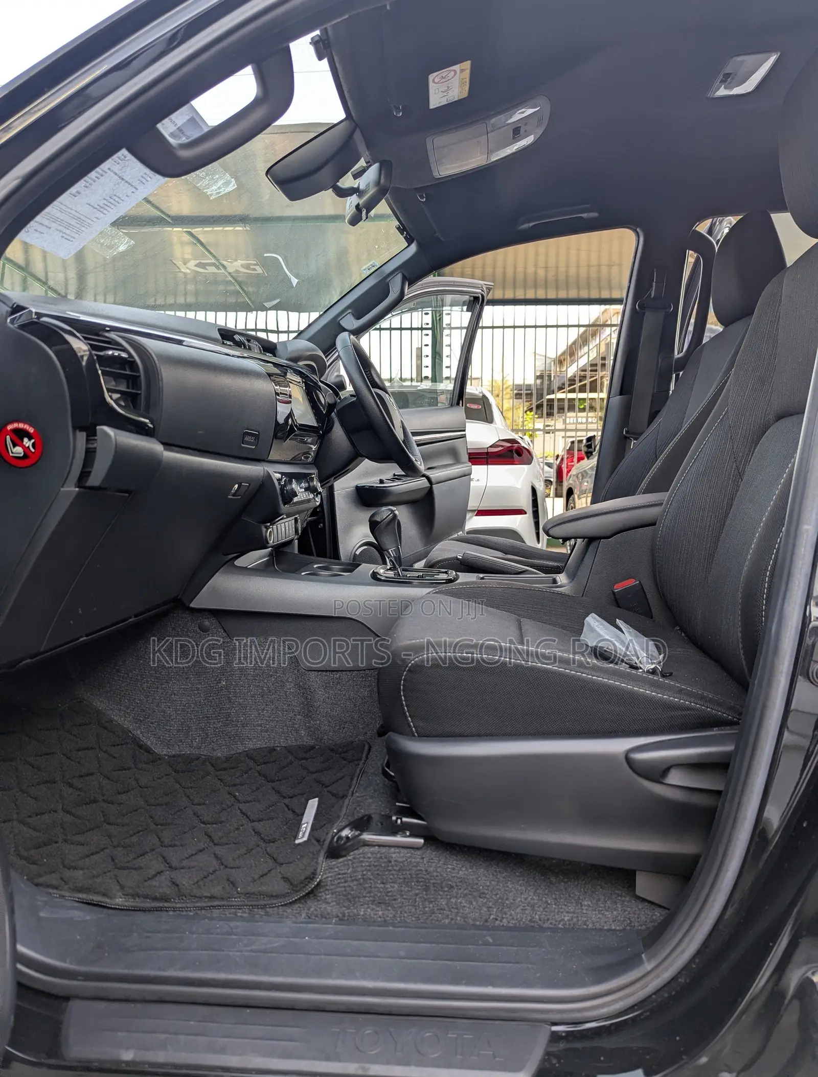 Toyota Hilux 2019 Black