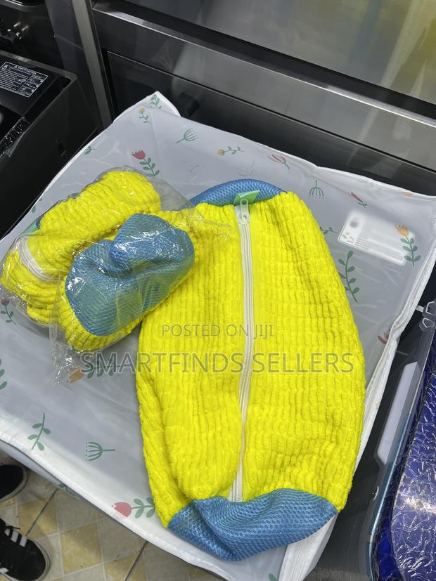 Protective Microfiber Shoe Laundry Bag - thumbnail 2