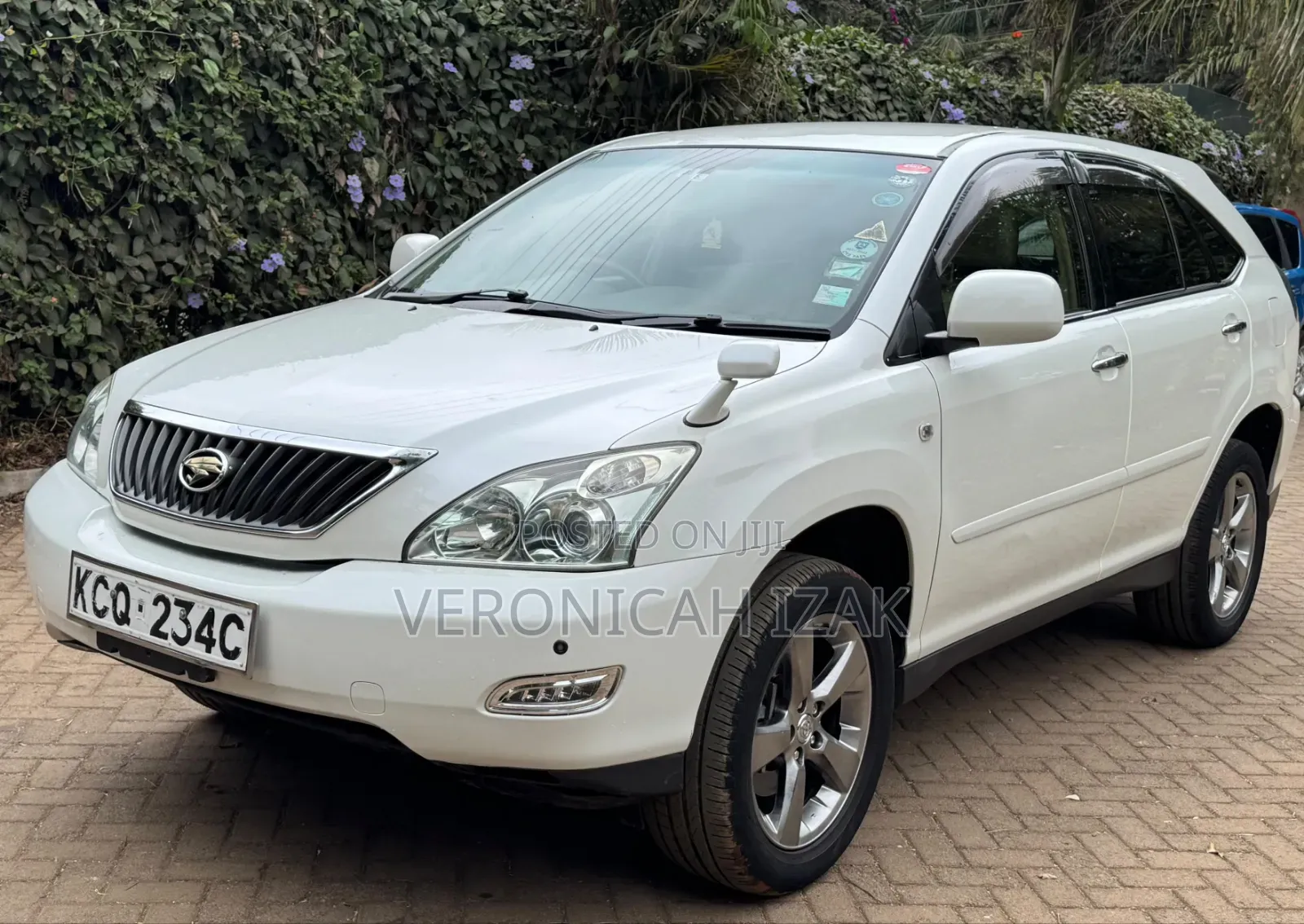 Toyota Harrier 2012 White