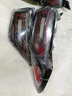 Aftermarket Tail Lamp Smoked Harrier 2014/2015