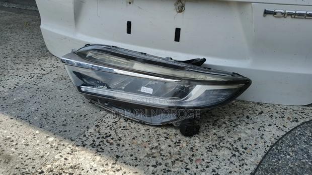 Honda Fit Shuttle Headlight - thumbnail 3