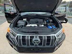 Toyota Land Cruiser Prado 2.8 2020 Black