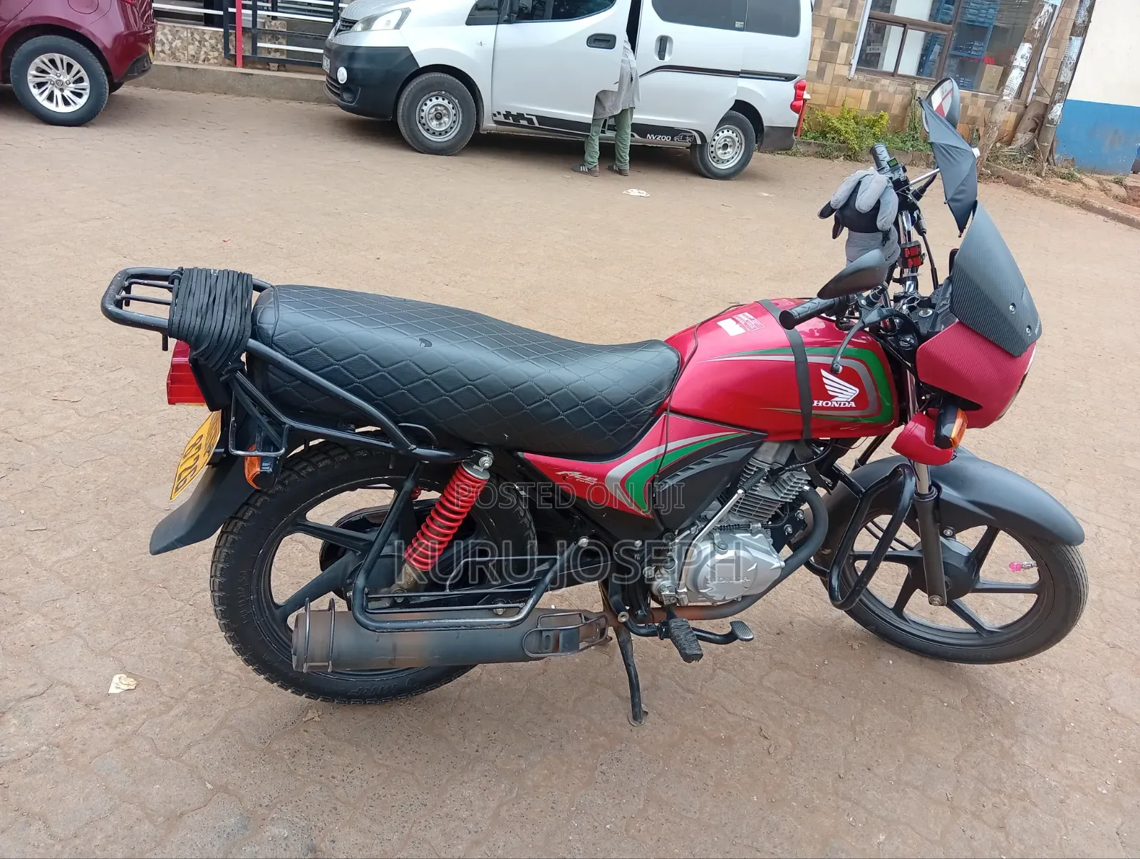 Honda CB 2024 Red