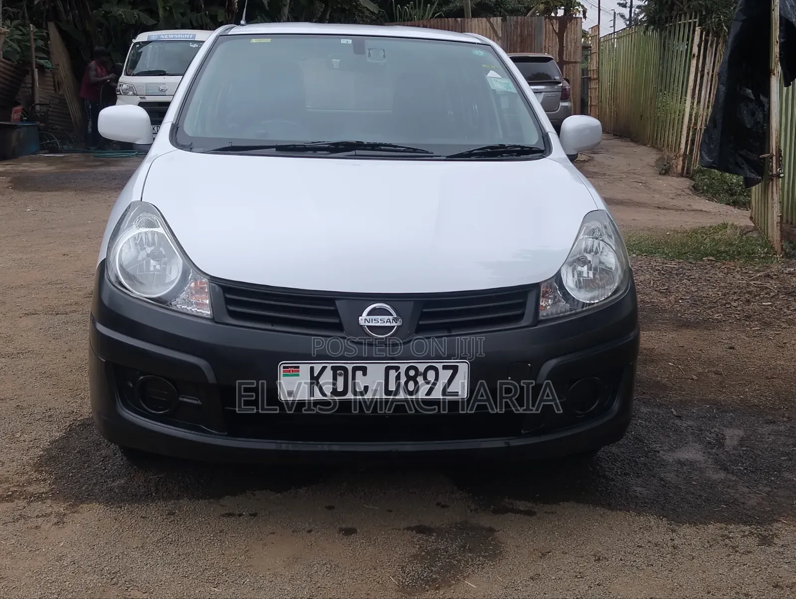 Nissan Advan 2014 White