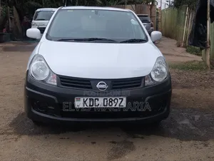 Nissan Advan 2014 White