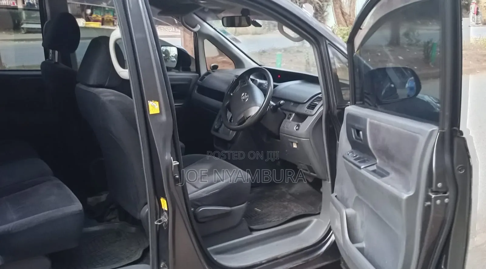 Toyota Noah 2010 Black