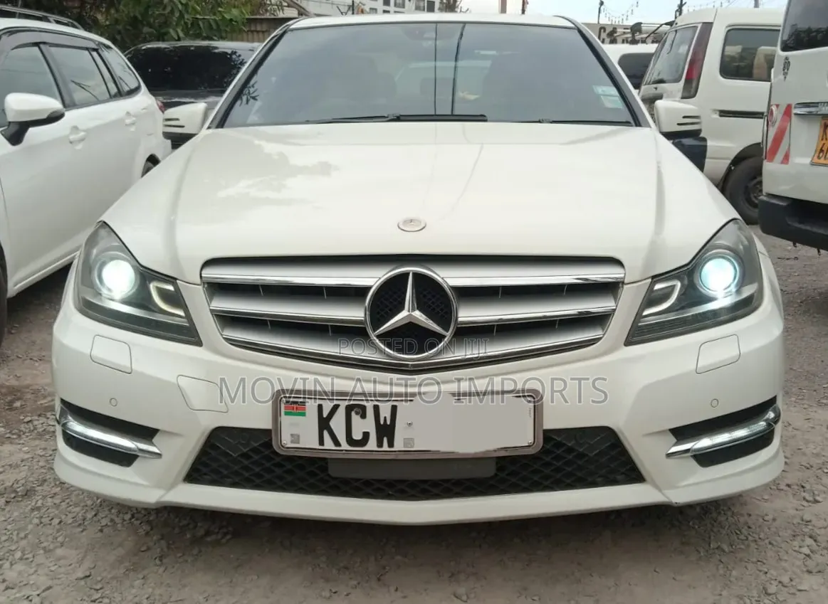 Mercedes-Benz C200 2012 White