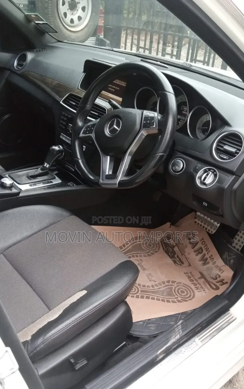 Mercedes-Benz C200 2012 White