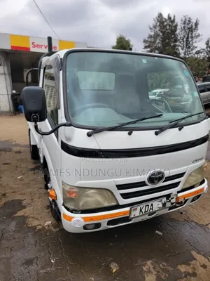 Toyota Dyna 2014 White