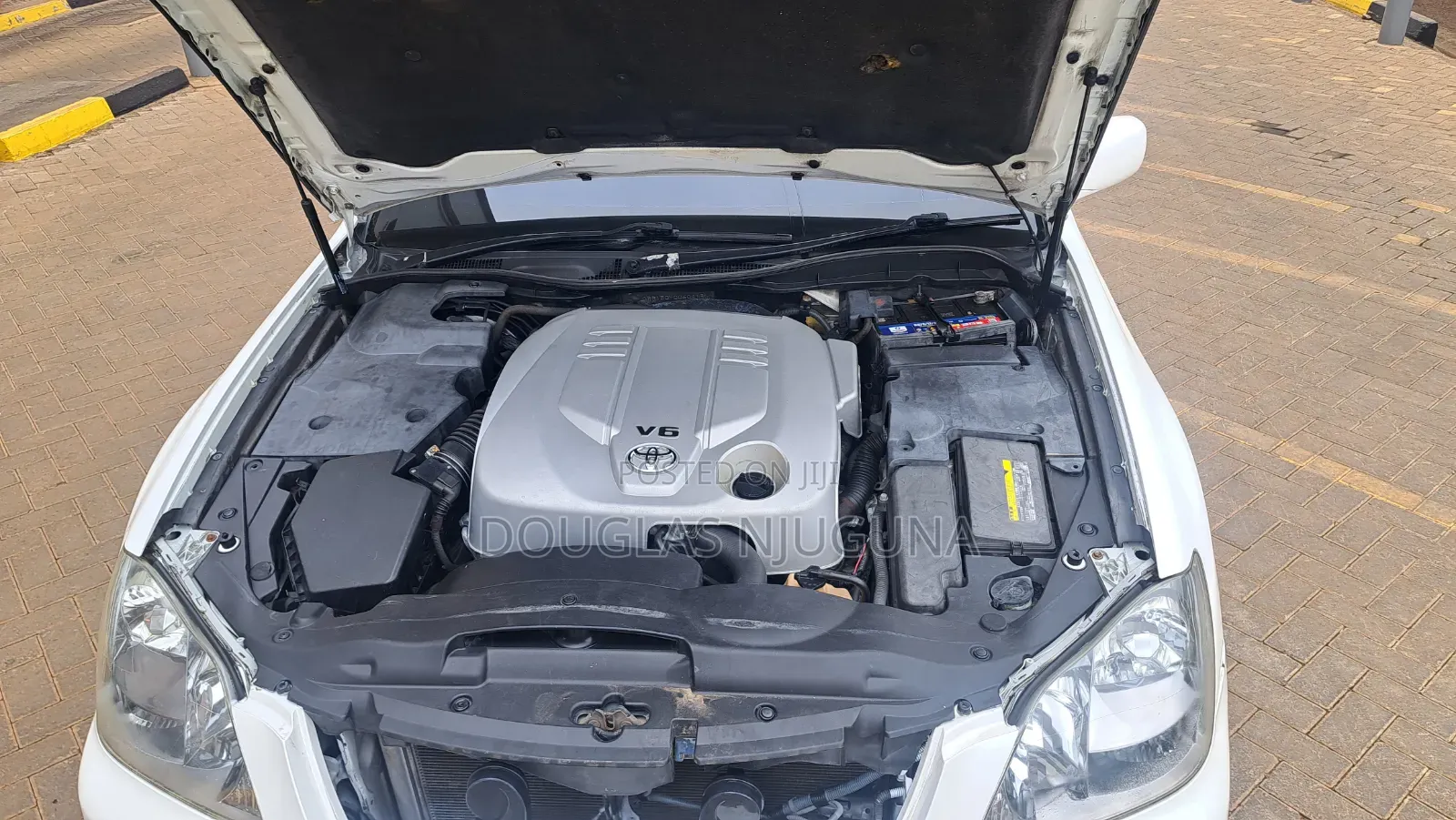 Toyota Crown 2007 White