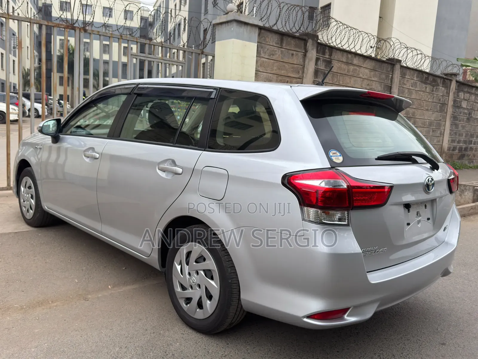 Toyota Corolla Fielder 2019 Silver