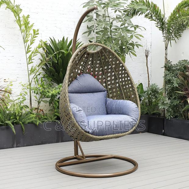 Leisure Outdoor Hanging Chair. - thumbnail 7