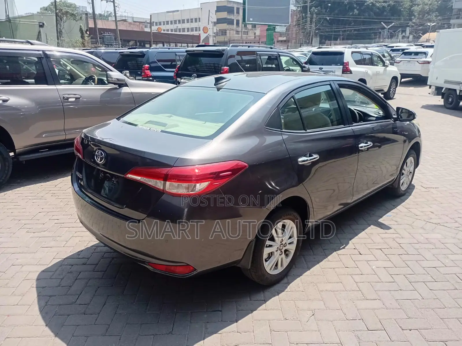 Toyota Yaris 2019 Gray