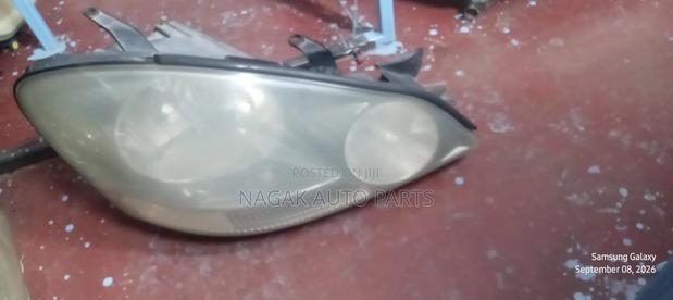Ipsum 2005 Headlight Non Xenon