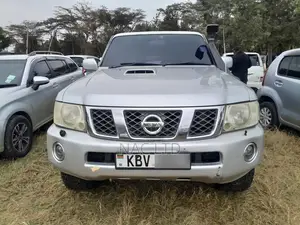 Nissan Patrol 2006 Silver