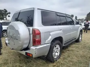 Nissan Patrol 2006 Silver