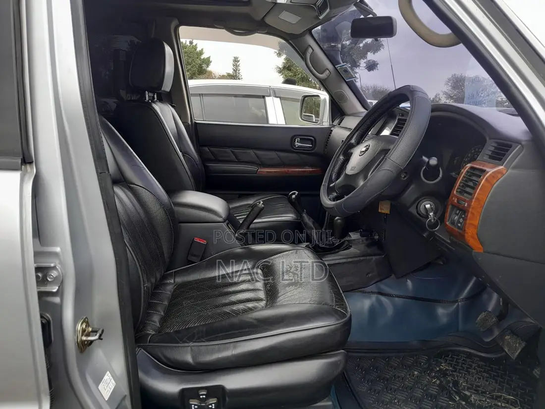 Nissan Patrol 2006 Silver