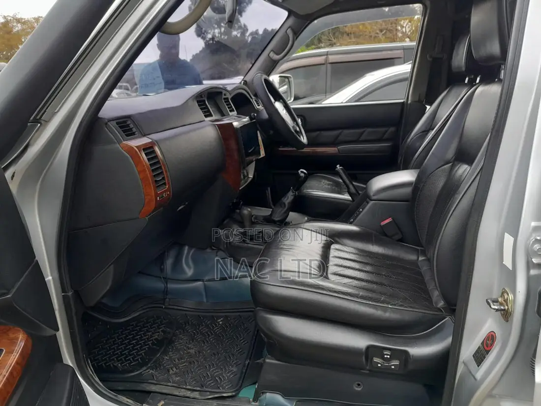 Nissan Patrol 2006 Silver