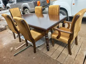 Sic Seater Dining Set With Two Side Harm Chairs