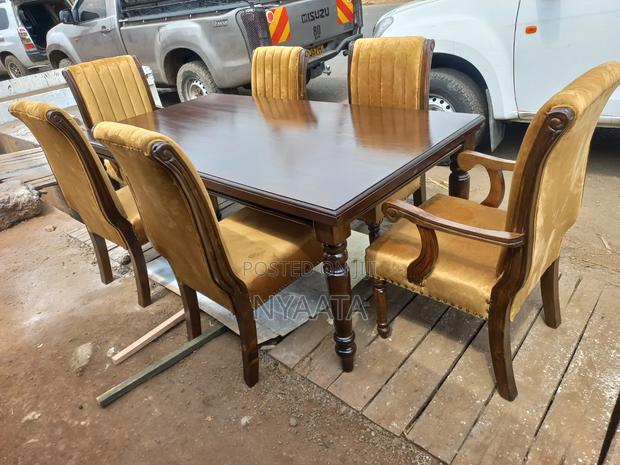 Sic Seater Dining Set With Two Side Harm Chairs