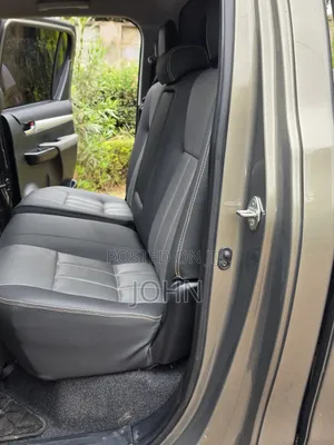 Toyota Hilux Revo Smart Cab Deisel 2.4 AWD 2022 Gold
