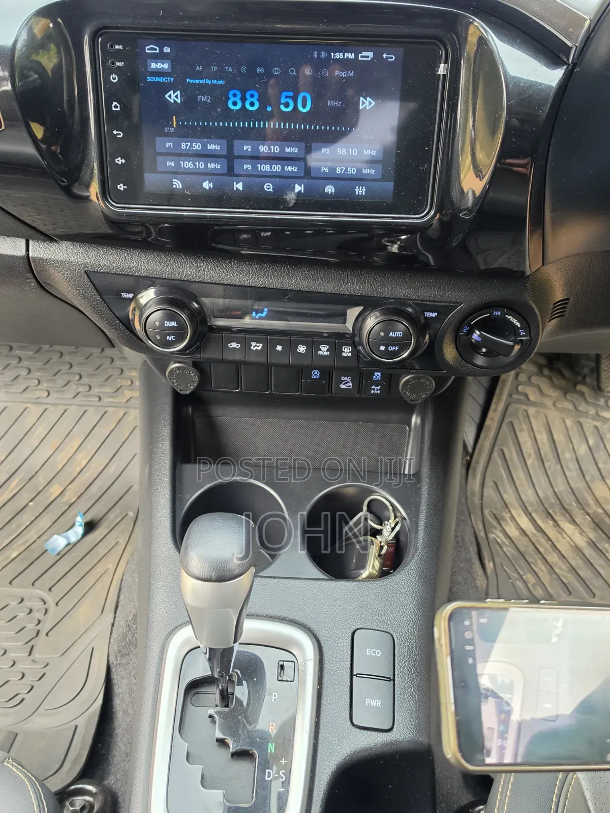 Toyota Hilux Revo Smart Cab Deisel 2.4 AWD 2022 Gold