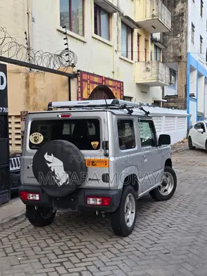 Suzuki Jimny 2018 Silver