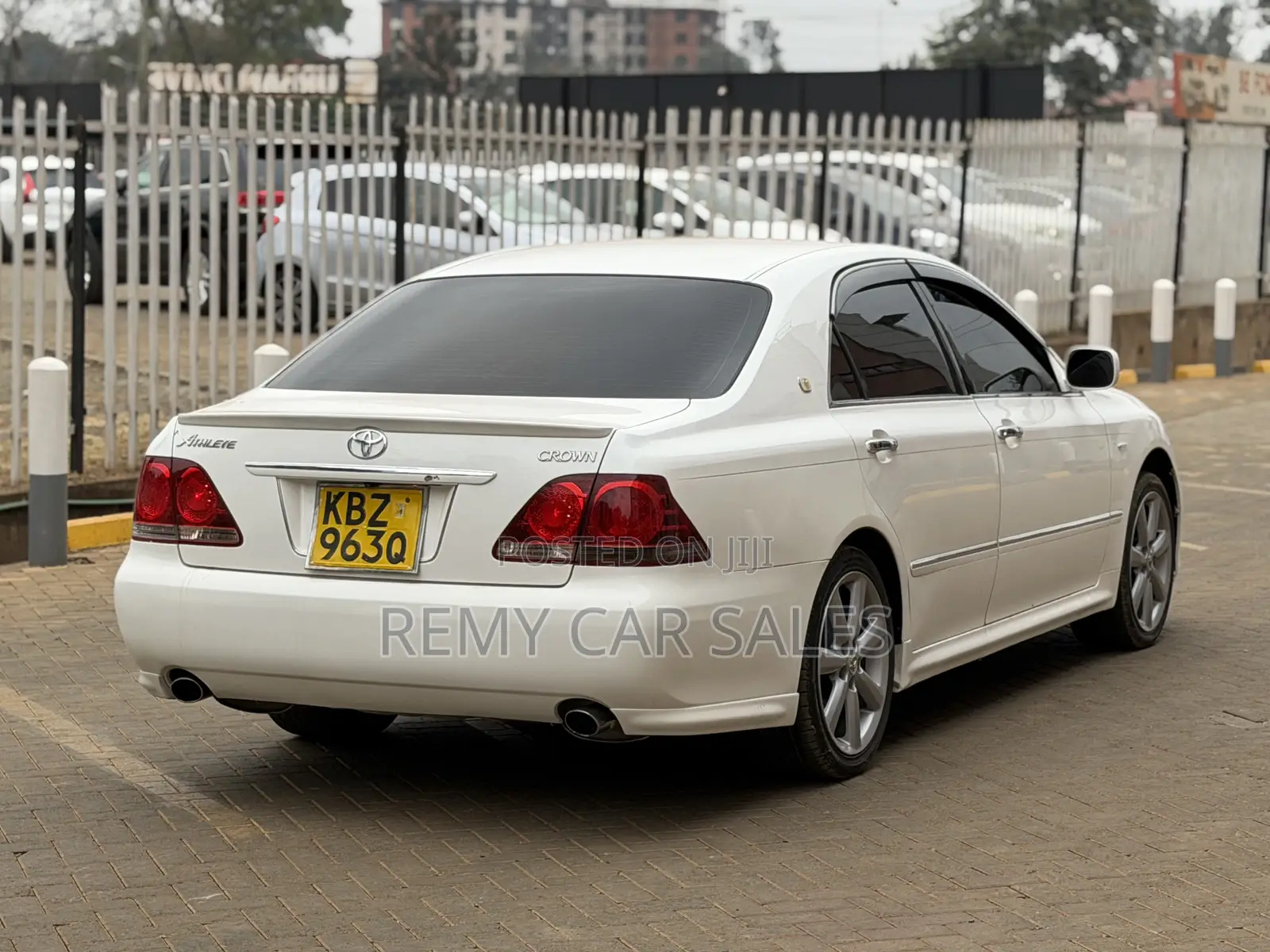 Toyota Crown 2007 White