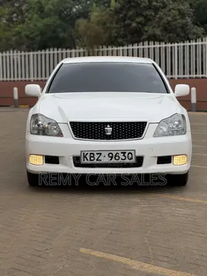 Toyota Crown 2007 White