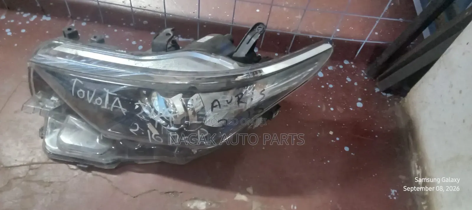 Auris 2015 Headlight Xenon Type