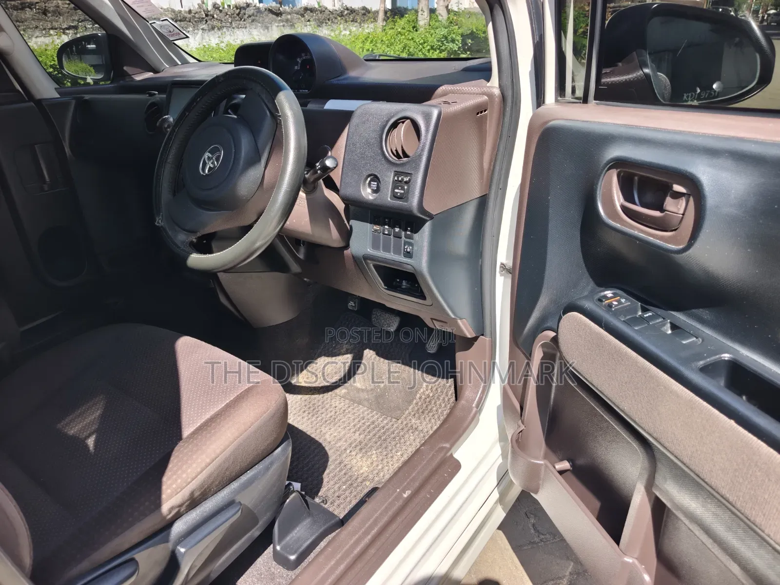 Toyota Spade 2015 White