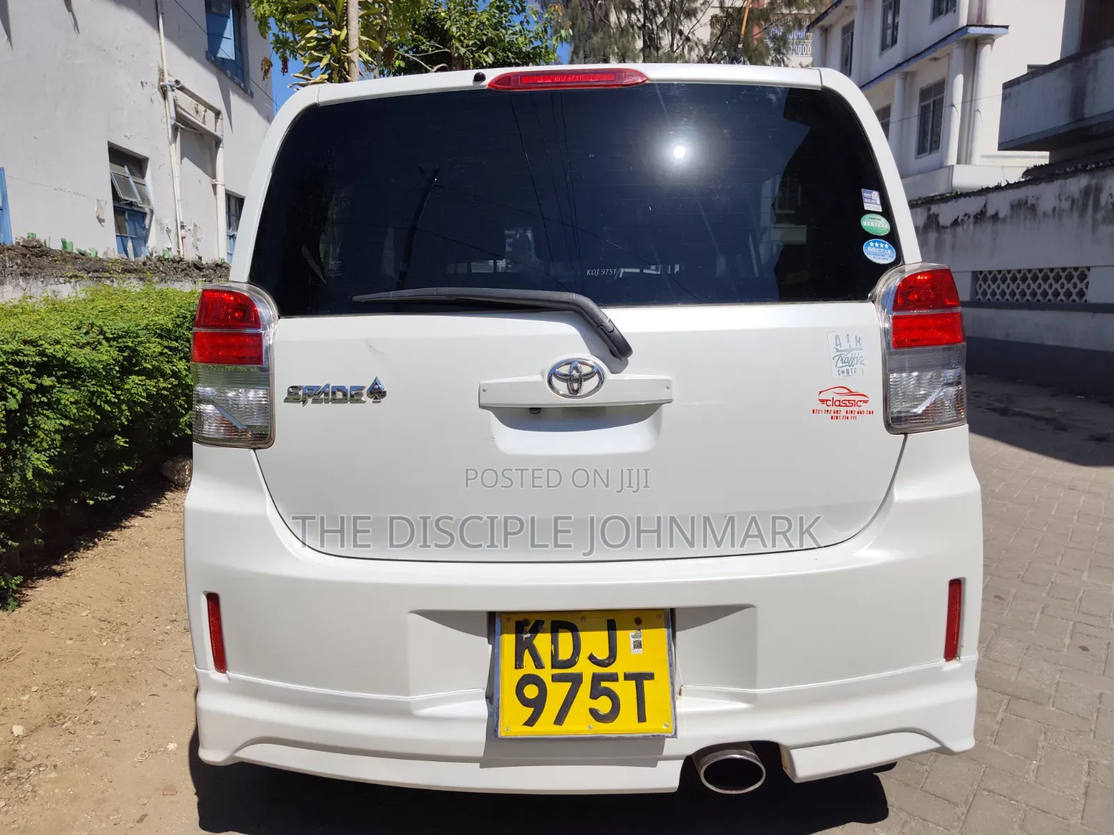 Toyota Spade 2015 White