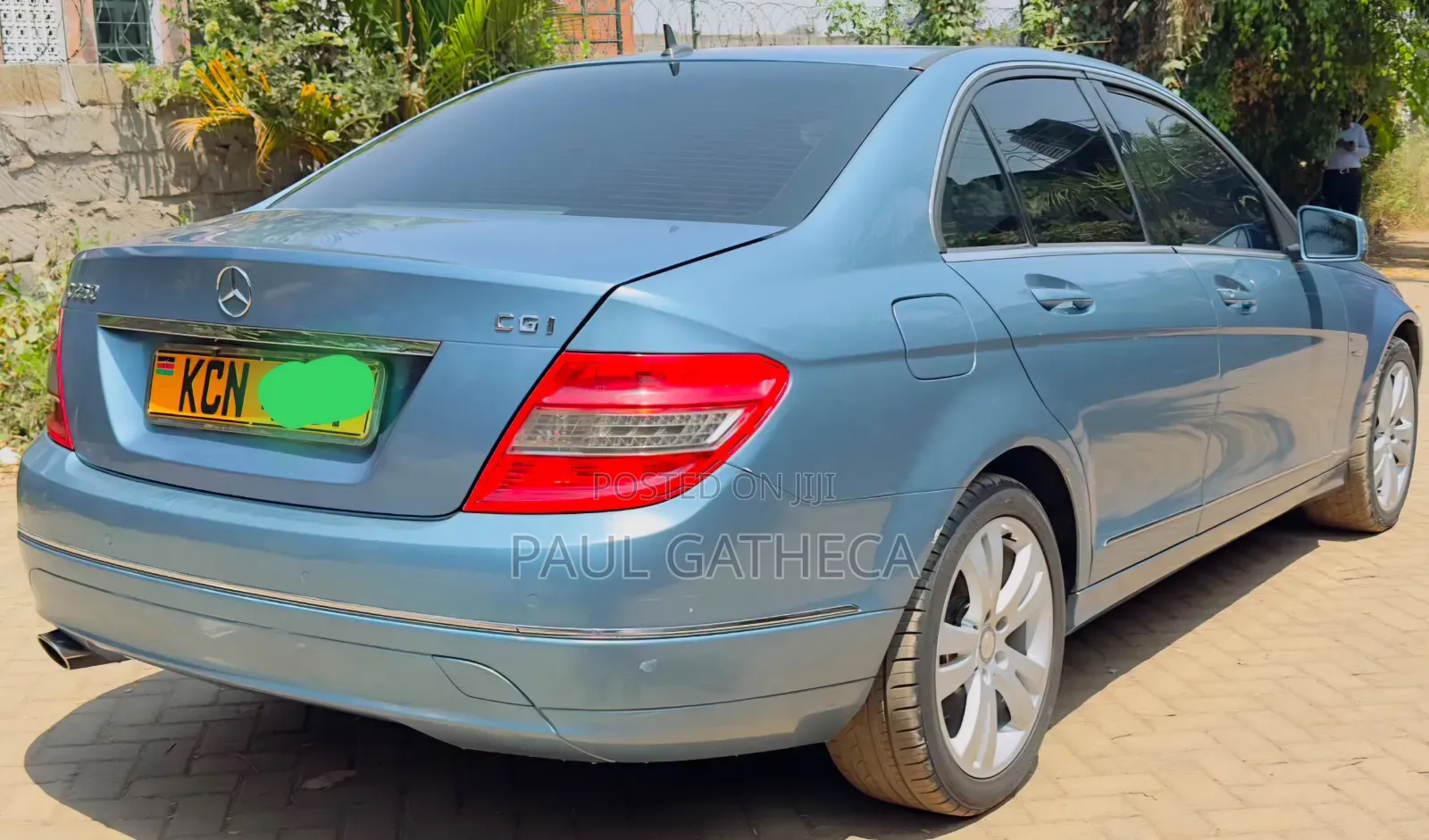 Mercedes-Benz C250 2010 Blue