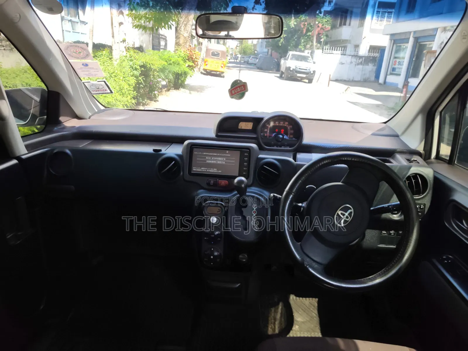Toyota Spade 2015 White
