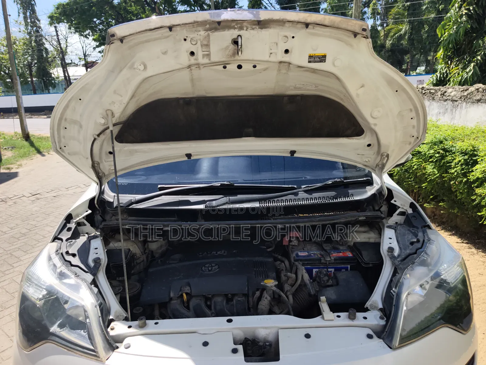 Toyota Spade 2015 White