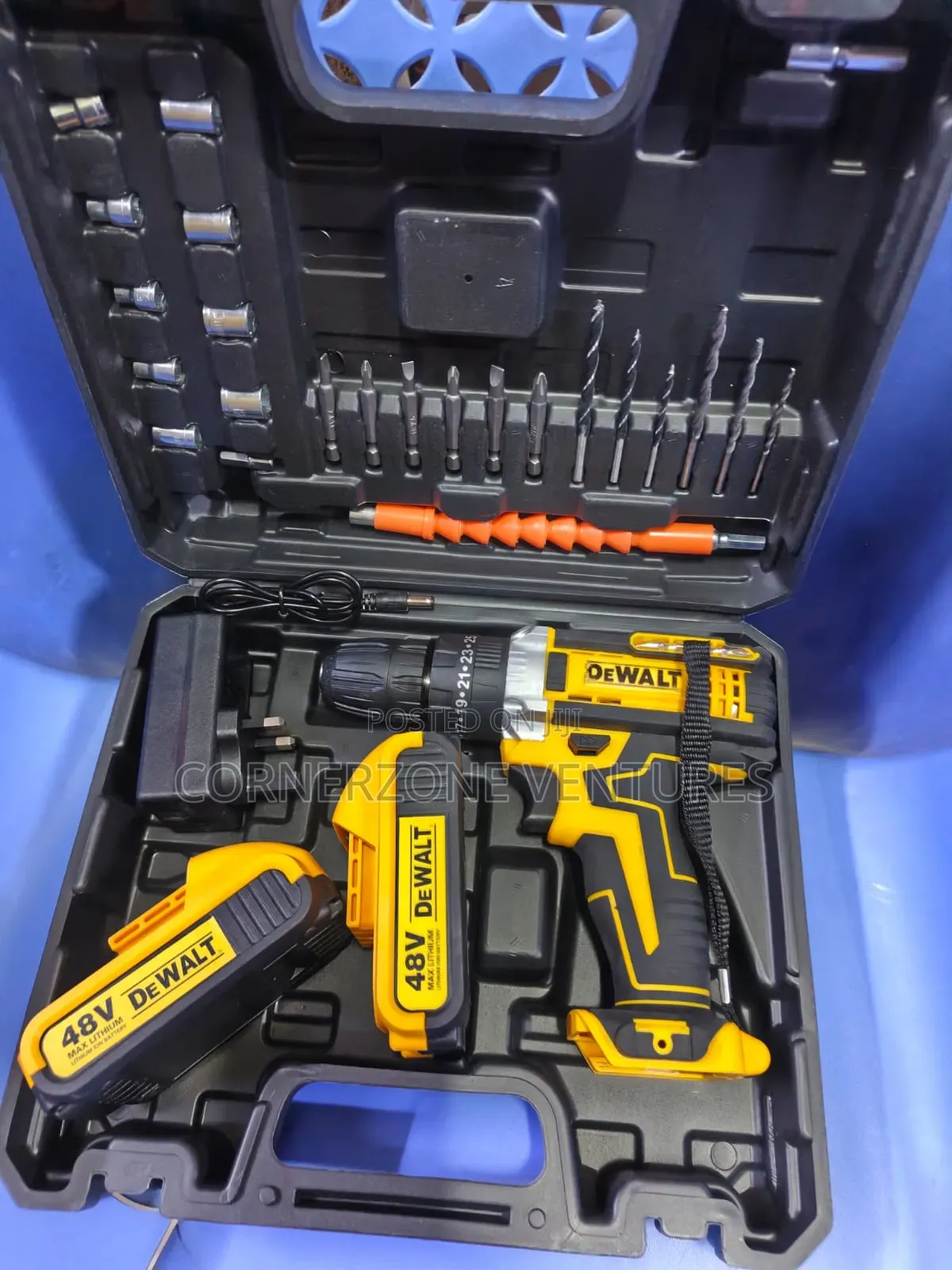 DeWalt Cordless Drill Set/ 48V Cordless Drill Set