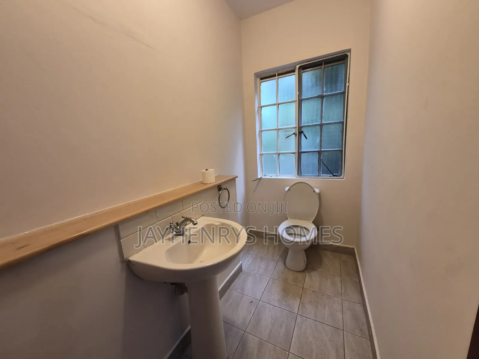 5bdrm House in Rosslyn for rent
