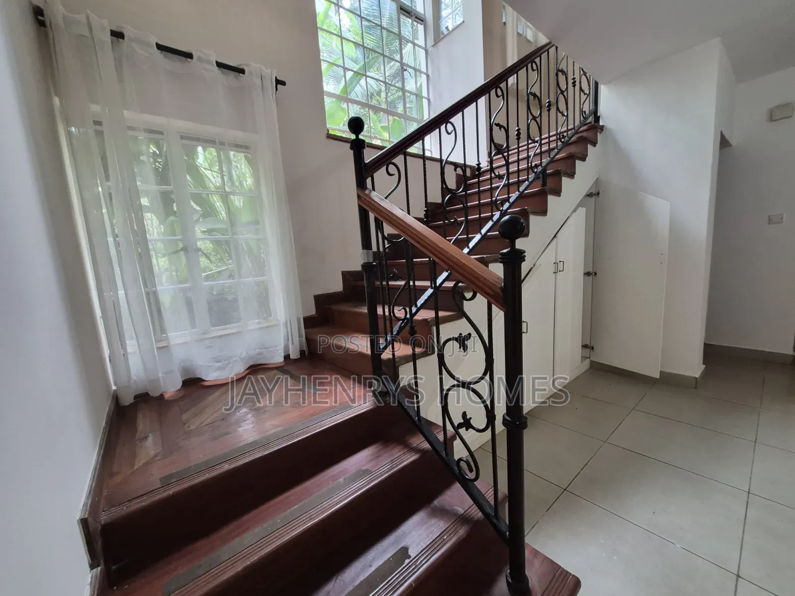 5bdrm House in Rosslyn for rent