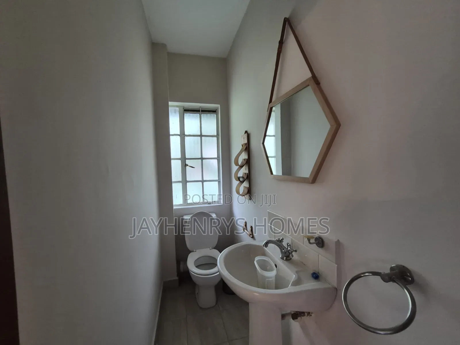 5bdrm House in Rosslyn for rent