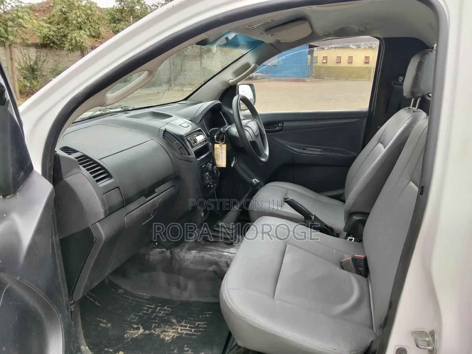 Isuzu D-MAX 2016 White