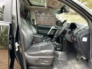 Toyota Land Cruiser Prado 2018 Black
