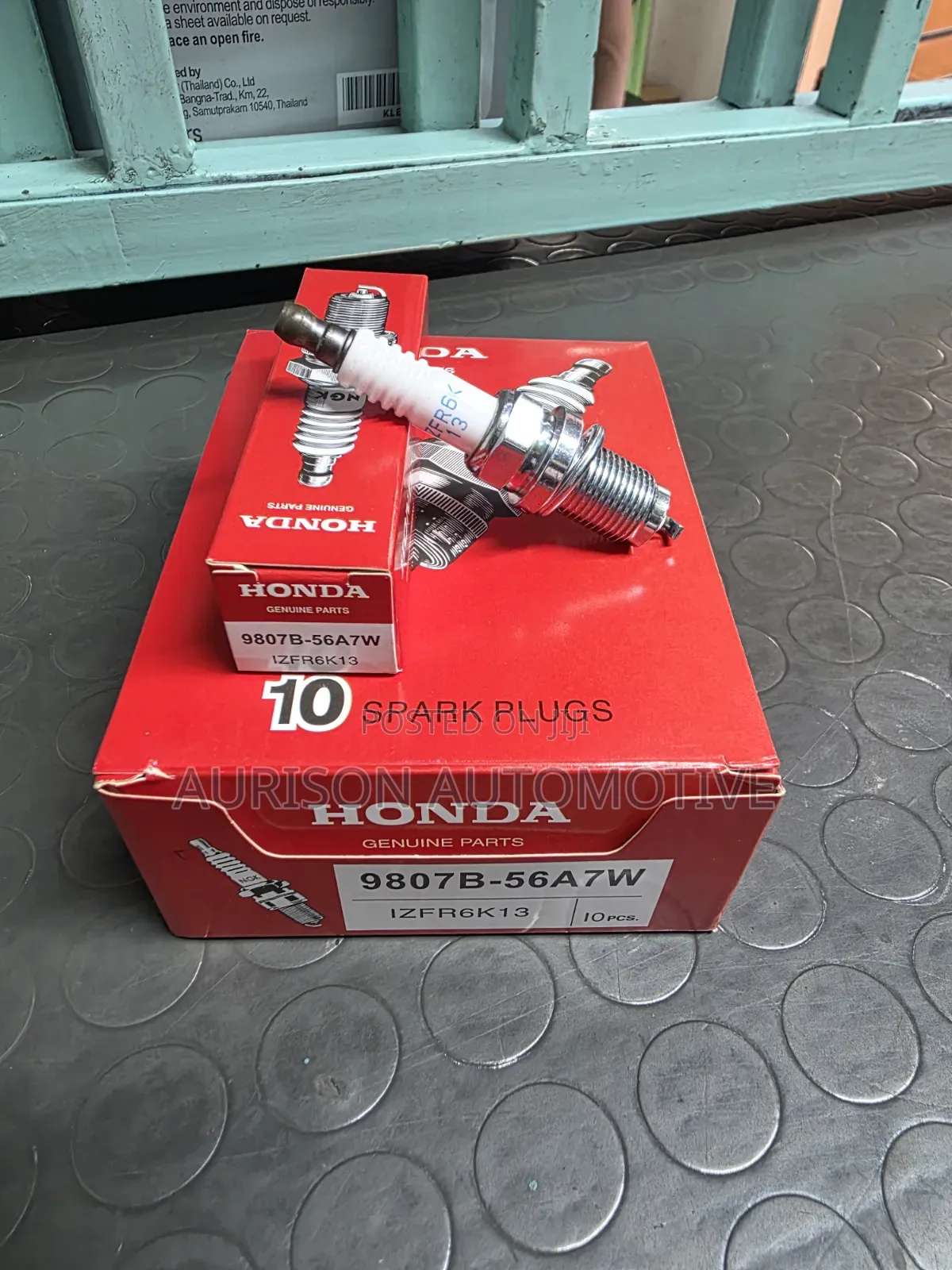 Genuine Honda Short Range Sparkplug for Honda Fit/Civic/CRV