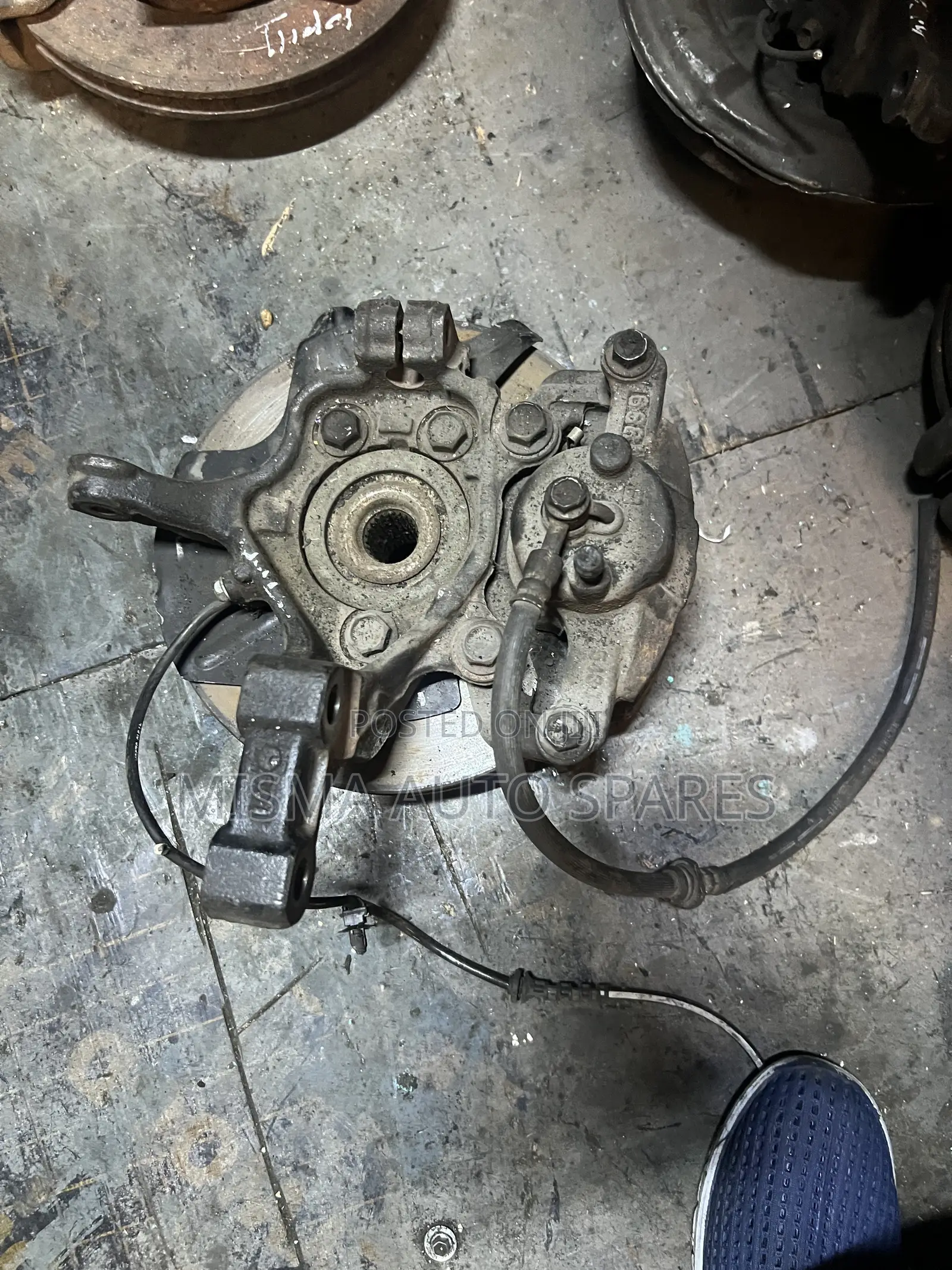 Nissan Tiida Calliper/Hub/Disc