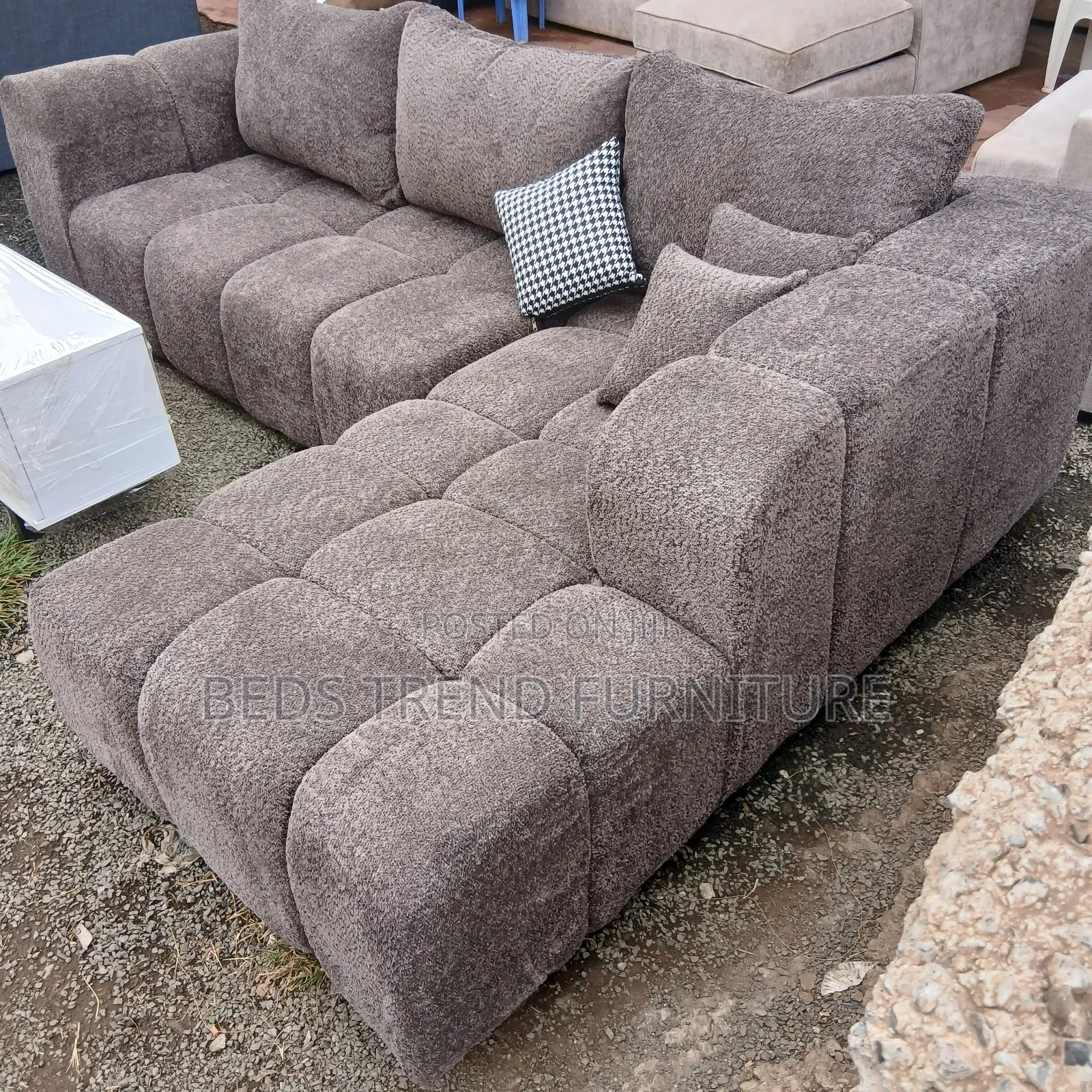 Dark Brown Bubble L Seat