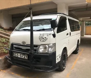Toyota Grand HiAce 2002 White