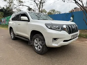 Toyota Land Cruiser Prado 2.7 2018 Off white