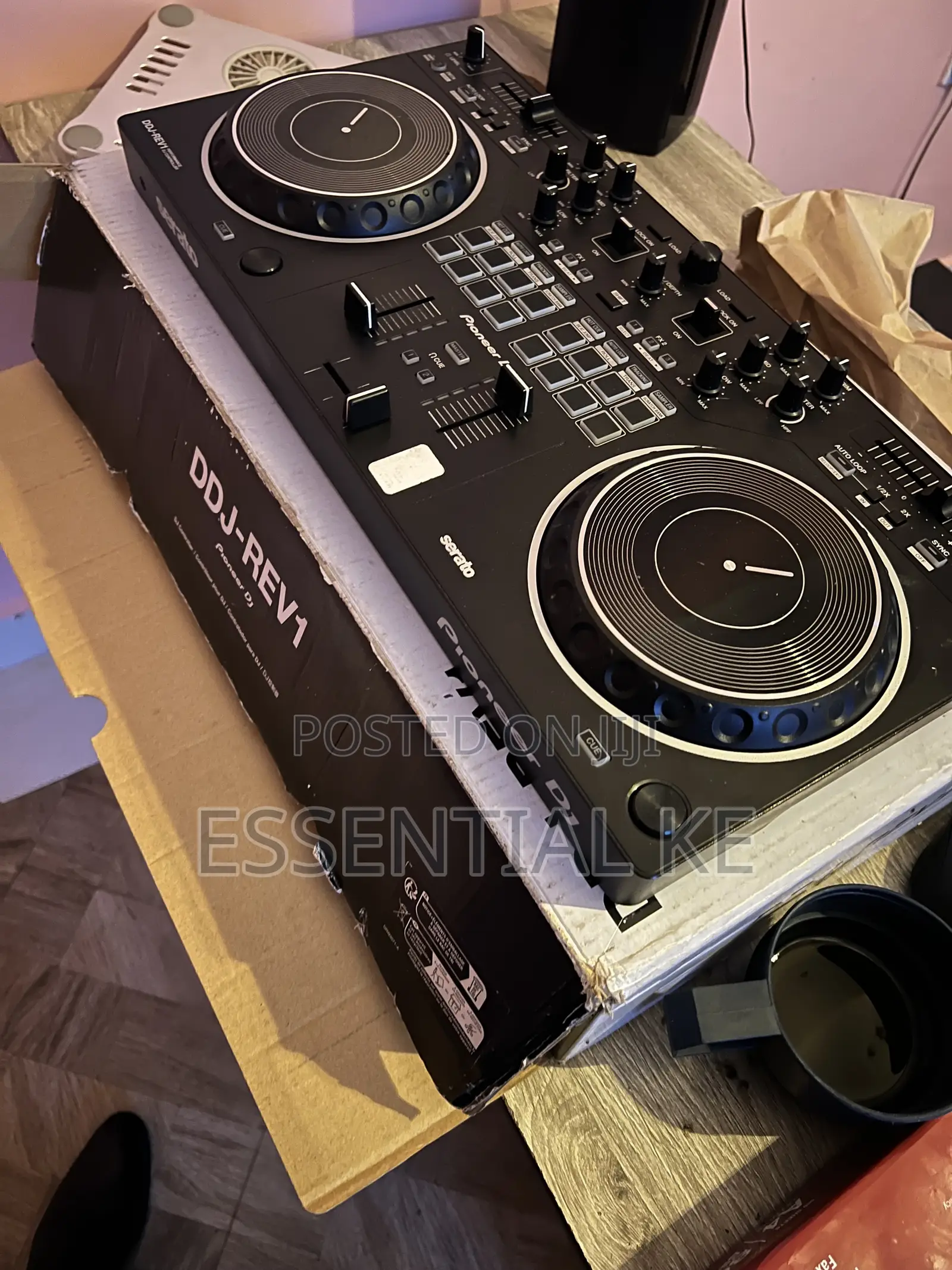 DDJ Rev 1 Controller