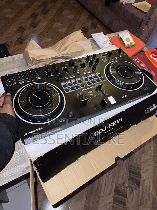DDJ Rev 1 Controller